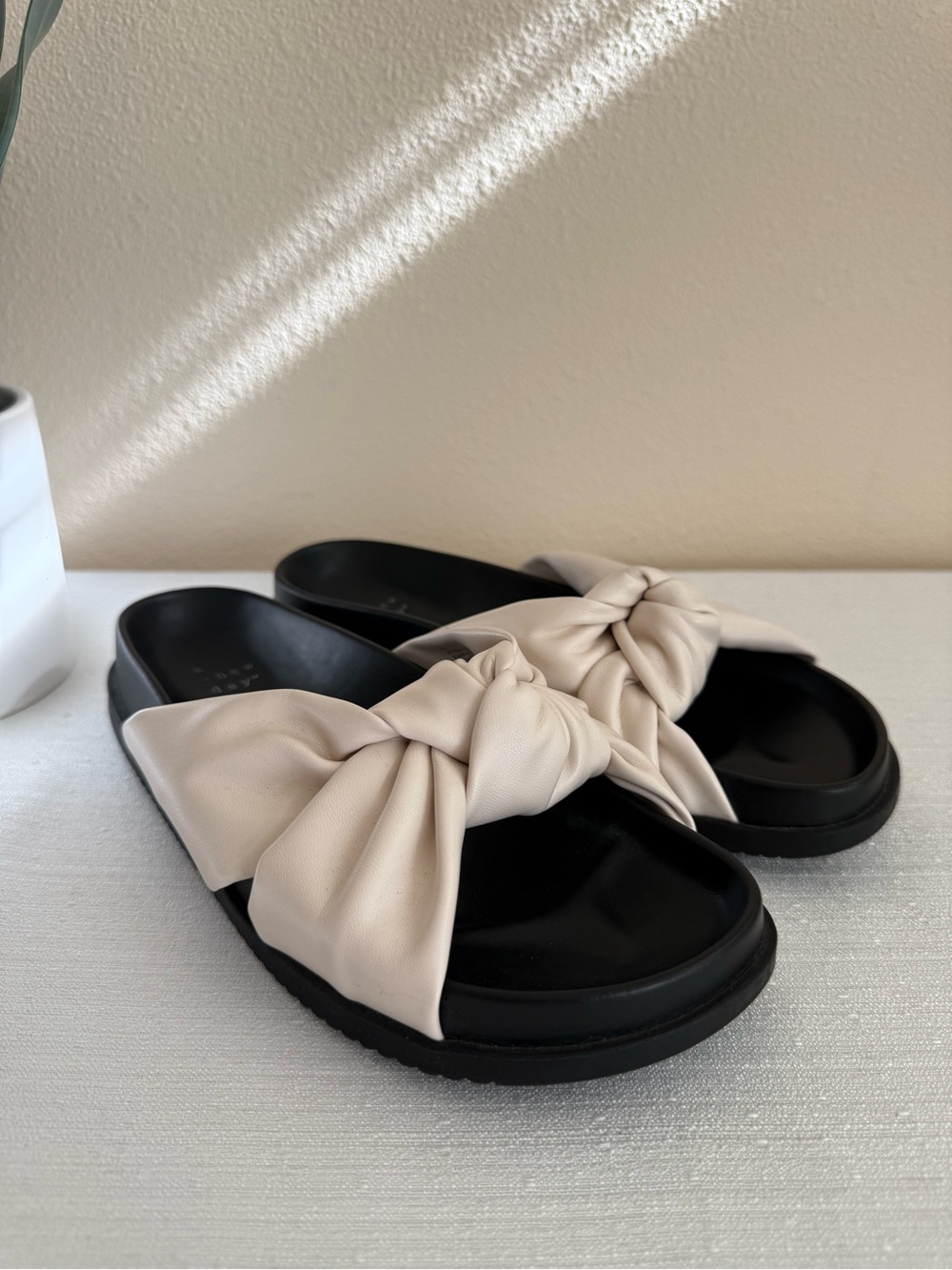 A new day Women’s Knotted Slide Sandals in Cream - Picture 6 of 11